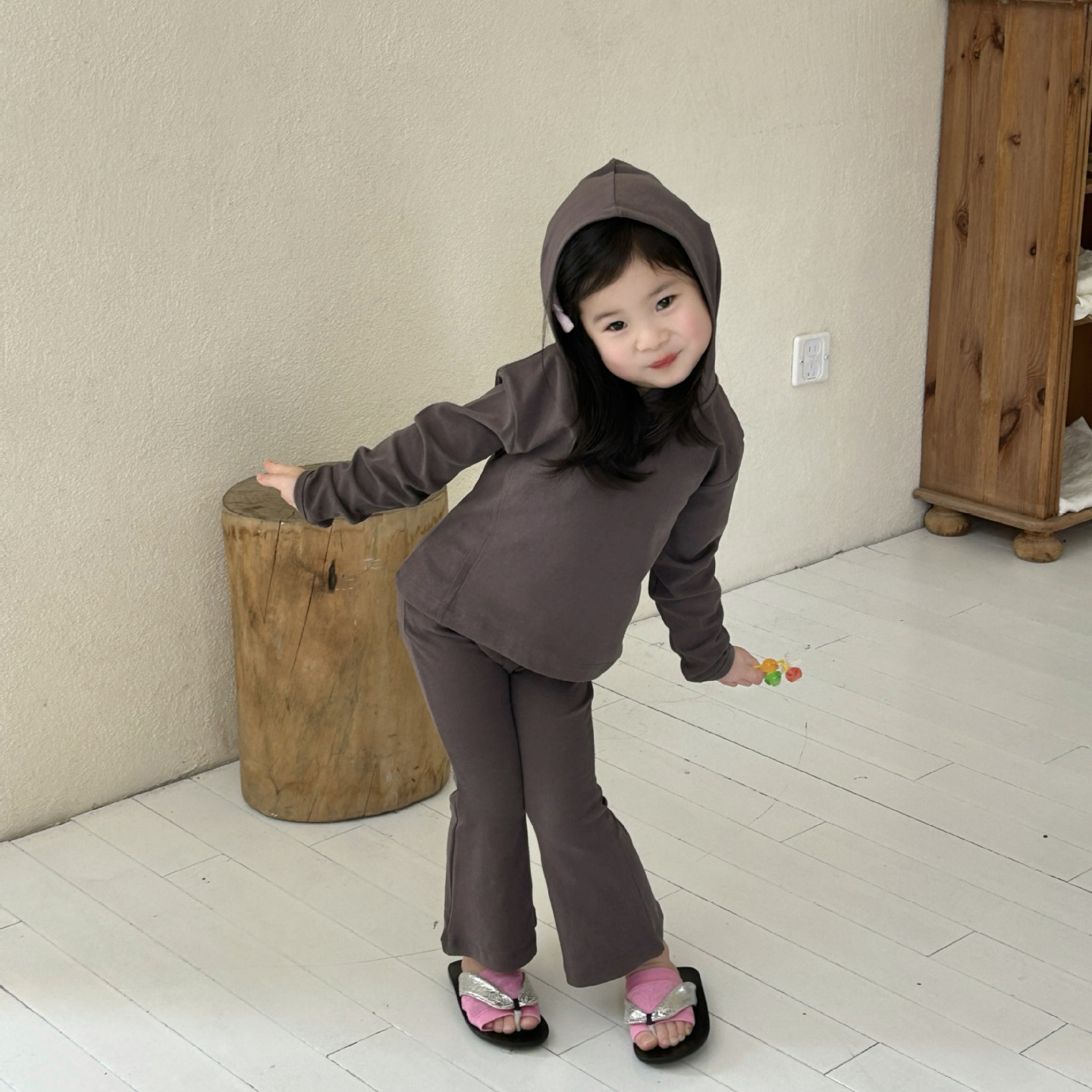 Yours Clothing Summer Jackets - 2026年春新作子供服韓国風子供服女の子カジュアルフード付きTシャツ+フレアパンツ幼稚園セット