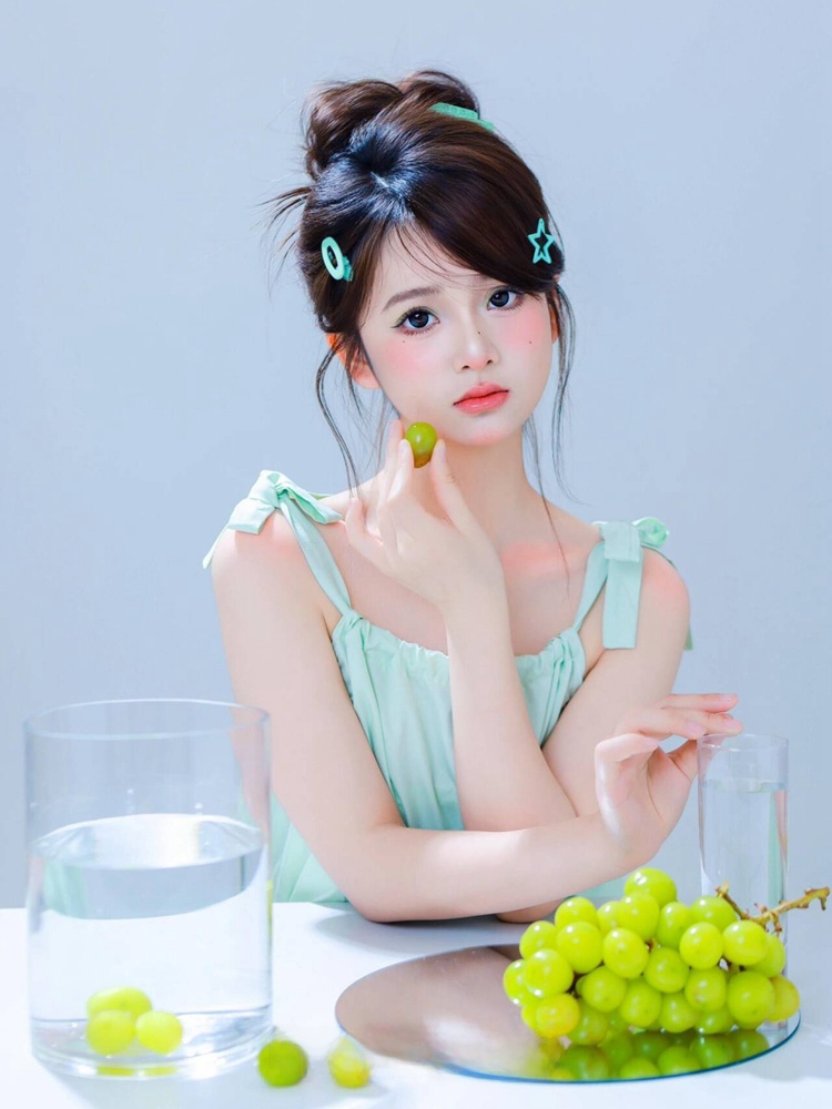 新しい夏の写真韓国風甘いかわいい透明感ガールパーソナルポート - Summer Clothing Girl のレビューと価格