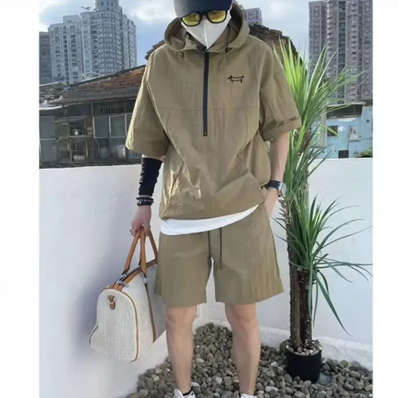 メンズフード付きジップ付きゴルフ半袖トップ+ショーツ2点セッ - Yours Clothing Summer Jackets のレビューと価格